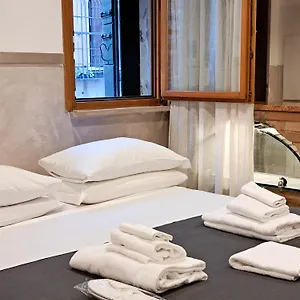  Apartment Lovely And Quiet Cannaregio Italy